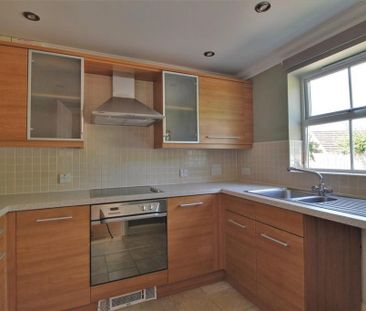 2 bedroom semi-detached house to rent - Photo 4