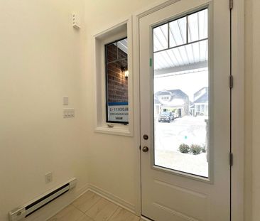 For Lease - 524 Hudson Crescent, Midland, Ontario - Photo 2