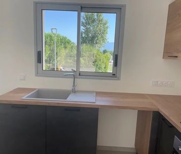 Location Maison 4 pièces 91m² ST DIDIER 84210 - Photo 3