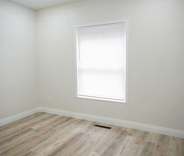 For Lease - 160 Darling Street Unit# 2, Brantford, Ontario - Photo 5