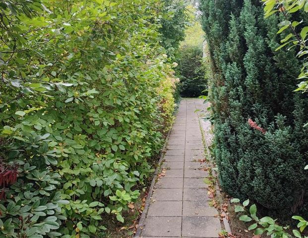 +++Gemütliche 2-Raum-Altbau-Wohnung mit Balkon in Chemnitz-Kappel - Foto 1