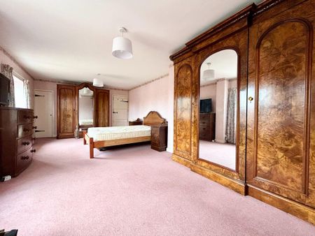 4 bedroom detached house to rent - Photo 5