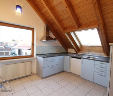 Großzügige 4 Zi. Dachgeschosswohnung mit großem Balkon in kleiner W... - Photo 4