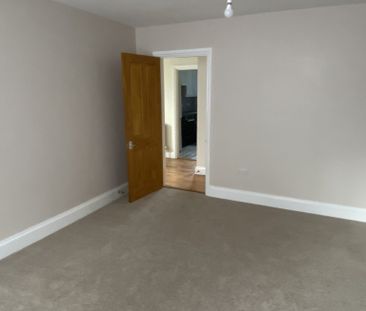 Newly Refurbished 2 Bed property to rent in Forest Hill, SE23 - Photo 1