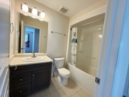 For Lease - 30 Elderberry Road, Thorold, Ontario - Photo 2