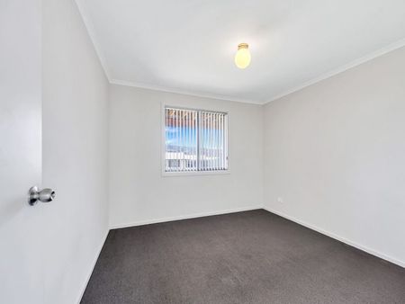 3 Fifth Av, Chiton SA 5211 - House For Rent | Domain - Photo 2