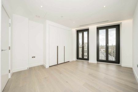 Paragon Square, Clerkenwell, WC1X - Photo 2