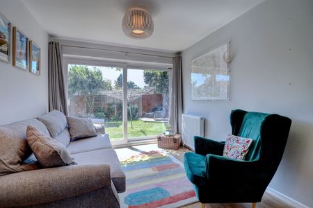 4 Bedroom Detached House To Rent - Photo 4