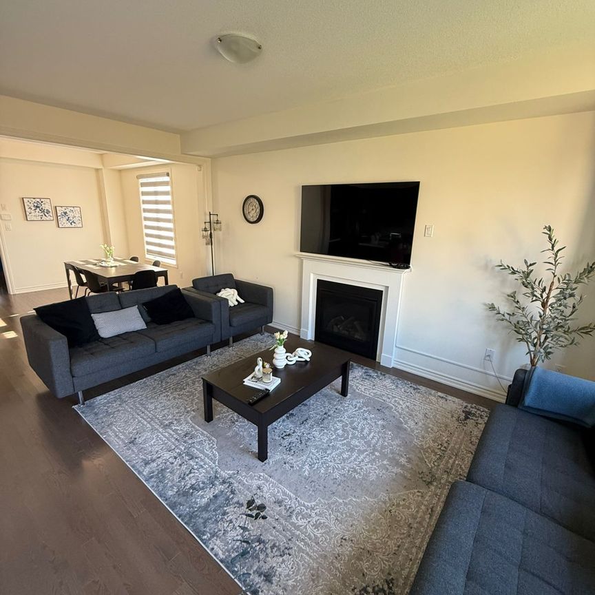 For Lease - 2080 Coppermine Street, Oshawa, Ontario - Photo 1