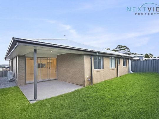 17 Baurea Close, Edgeworth NSW 2285 - House For Rent | Domain - Photo 1