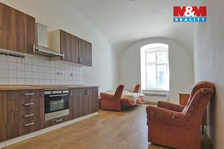 Pronájem bytu 1+kk a garsoniéry 31 m², Zámecká 1, Ronov nad Doubravou - Photo 2