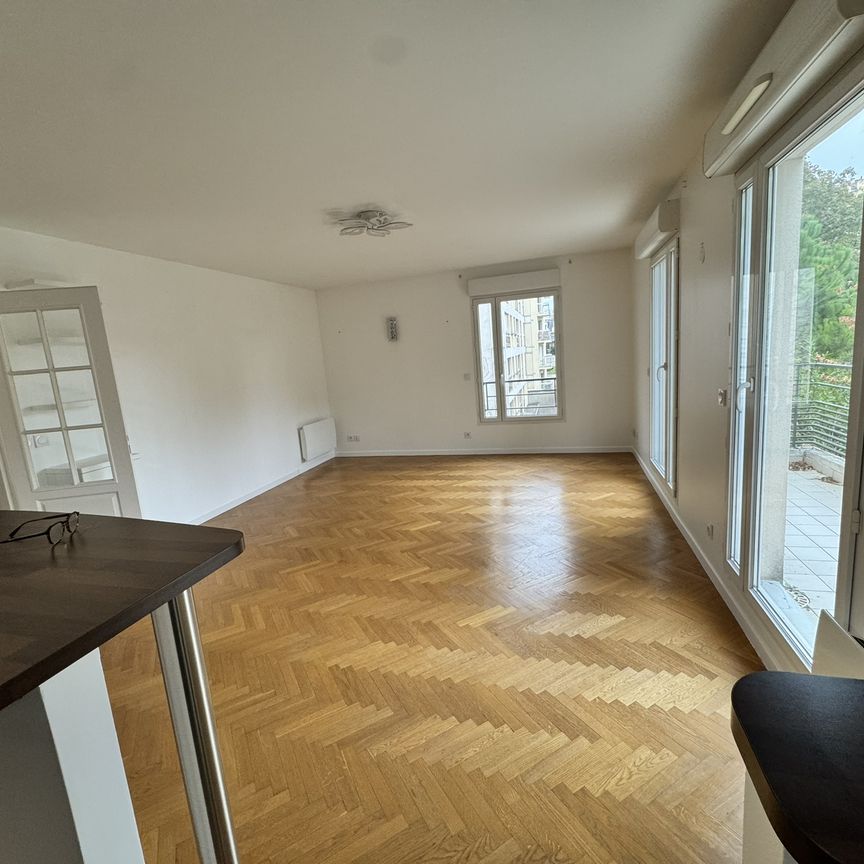 Location Appartement 3 pièces 74m² MONTMORENCY 95160 - Photo 1