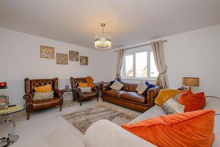 4 bedroom semi-detached house to rent - Photo 3