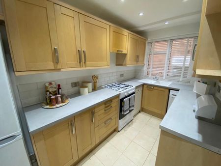 1 bedroom flat to rent - Photo 5