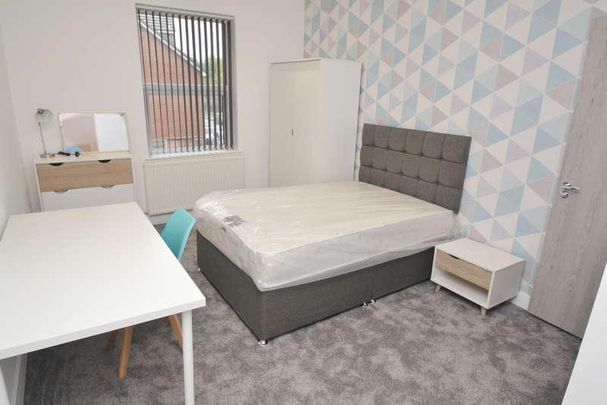 Ladybarn Lane, Fallowfield, Manchester, M14 - Photo 1