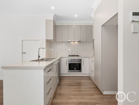 Open the Door to Modern Comfort - Photo 4