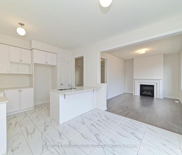 Detached Home For Lease | X8143146 - Photo 4