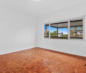 12 Withers Street, Chiswick NSW 2046 - House For Rent | Domain - Photo 5