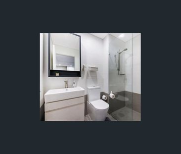 High Level Two Bedroom Apartment In Prime Location - Photo 5