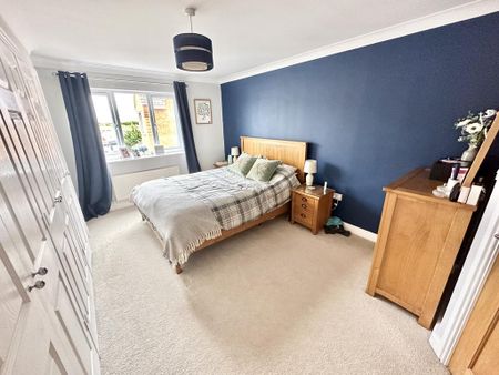 3 bedroom detached house to rent - Photo 5