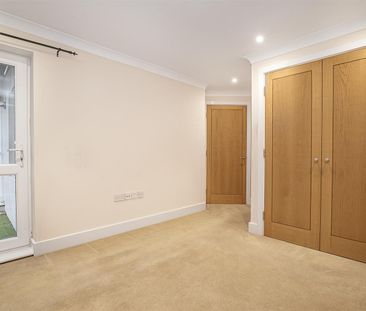 Russell Road, Town Centre, Basingstoke - Photo 5