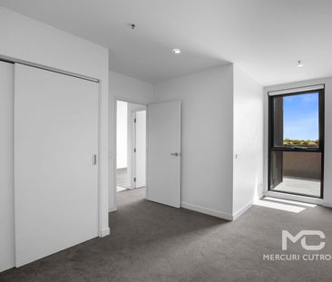 Private, Peaceful Living with Natural Light - Photo 6