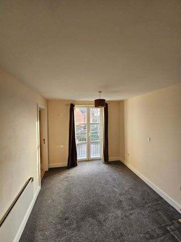 2 Bed Flat, Fleming House, NG3 - Photo 2