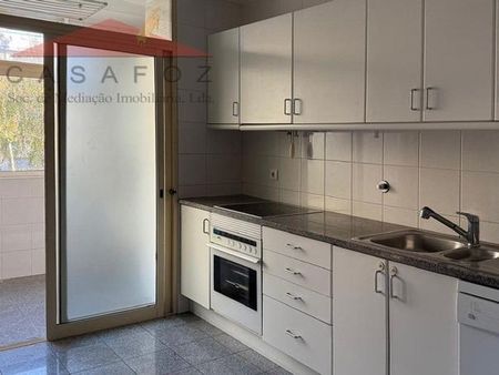 Apartamento T4 - Photo 2