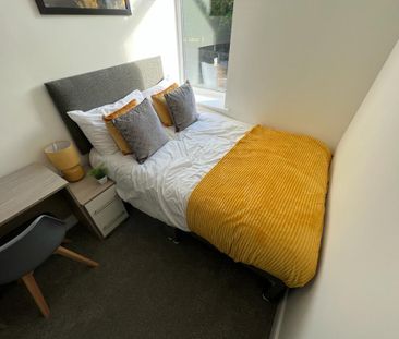 1 bed house share to rent in Church Street, Burnley, BB11 - Photo 4
