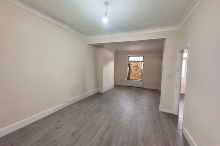 4 bedroom terraced house to rent - Photo 2