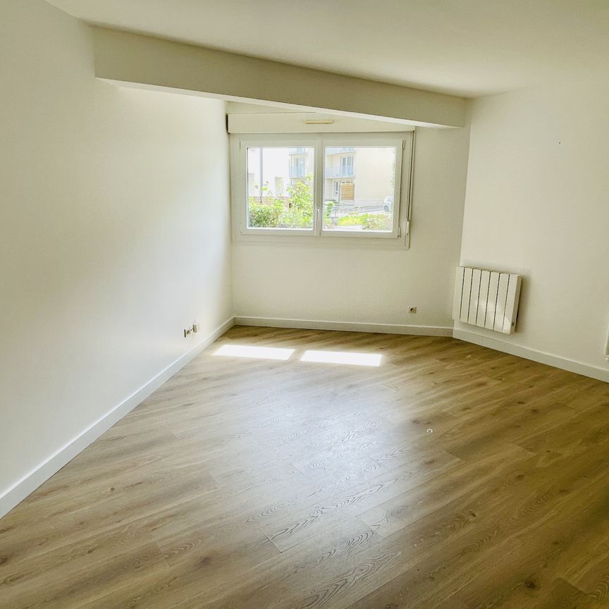 Studio - 25 m2 - Parking - Proche Centre Ville - Photo 1