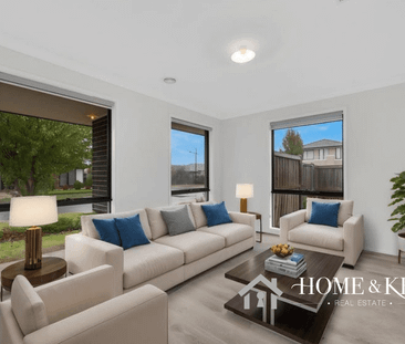 Family Comfort & Space in Prime Location/ 2 Living Areas - Photo 2