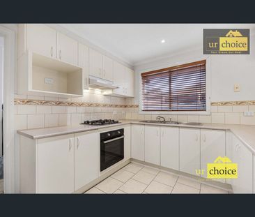 12 Rutman Close, Werribee, Vic 3030 - Photo 2