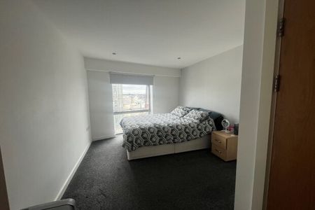 Alexandra Tower, Princes Parade, L3 - Photo 2