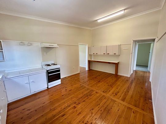 FAMILY HOME IN THE HEART OF TORONTO - Photo 1