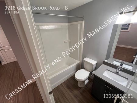 2 Bedroom Basement Suite in Greens - Photo 4