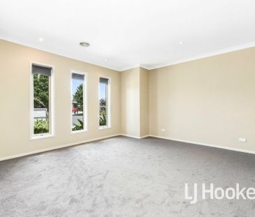 Low Maintenance Lakeside Living! - Photo 4