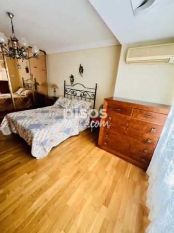 Piso en alquiler en Avenida de Navarra, cerca de Calle de María del Pilar Sinués y Navarro - Photo 5