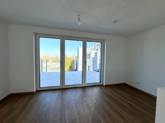 2 Zimmer DG Wohnung mit separatem Arbeitsbereich - großzügige Terrasse & Klimaanlage - Erstbezug - UNBEFRISTETE Mietdauer - Photo 1