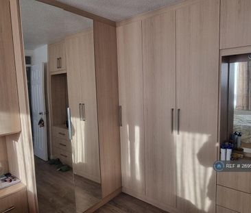 3 bedroom detached house to rent - Photo 6