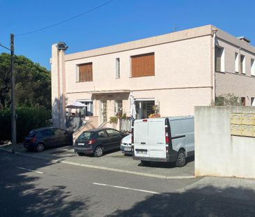 Location Appartement 2 pièces 45m² ST AYGULF 83370 - Photo 2