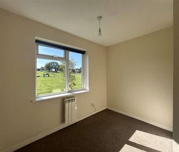 Henson Park, Chard, Somerset, TA20 - Photo 3