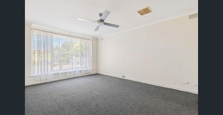 Family Home with Pool, Solar Power & Spacious Living - Photo 3