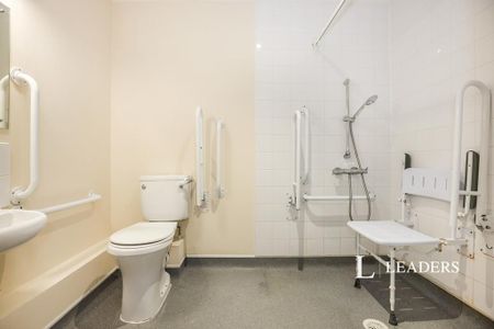 1 bedroom flat to rent - Photo 5