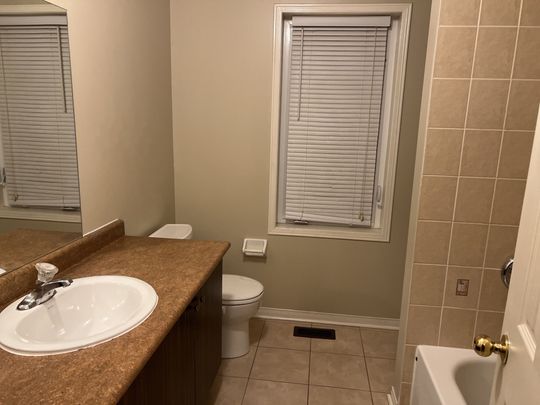 For Lease - 138 Degrassi Cove Circle Unit# Upper, Brampton, Ontario - Photo 1