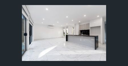 ** 3 Bedroom ~ 2 Bath ~ 2 Garage - 2 Storey Townhouse - Positioned at Rear of the Block - Photo 4