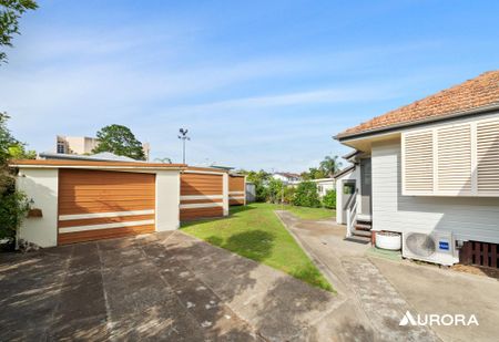 11 Quandeine Street, Stafford QLD 4053 - House For Rent | Domain - Photo 4