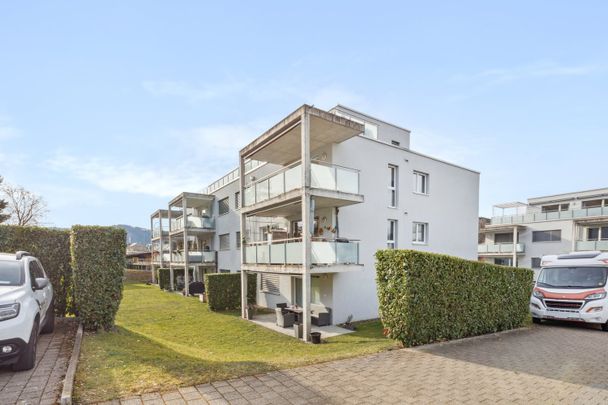 "Traumwohnung mit Gartensitzplatz" - Photo 1
