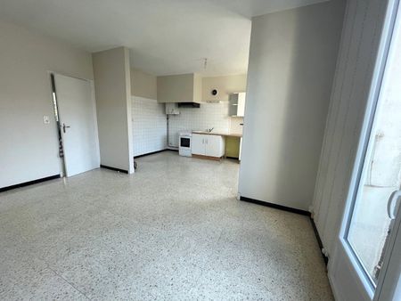 Location maison 4 pièces, 70.38m², L'Isle-Jourdain - Photo 2