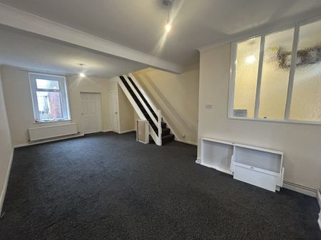 Regent Street East, NEATH - Photo 3